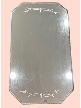 1920’s-40’s Antique Wall or vanity mirror beveled and itched beautiful no chips